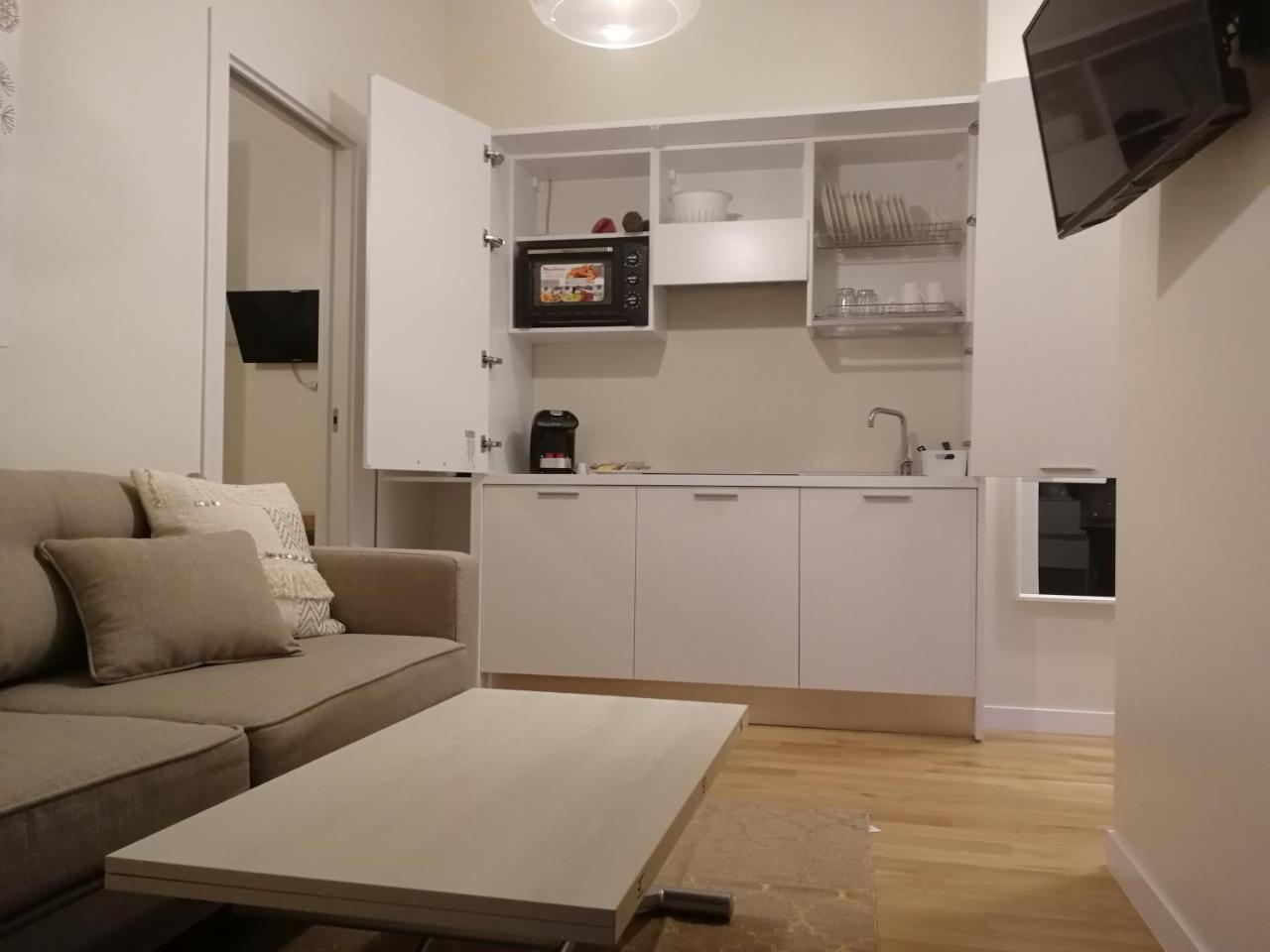 Gatto Bianco Apartment Bari Exterior foto